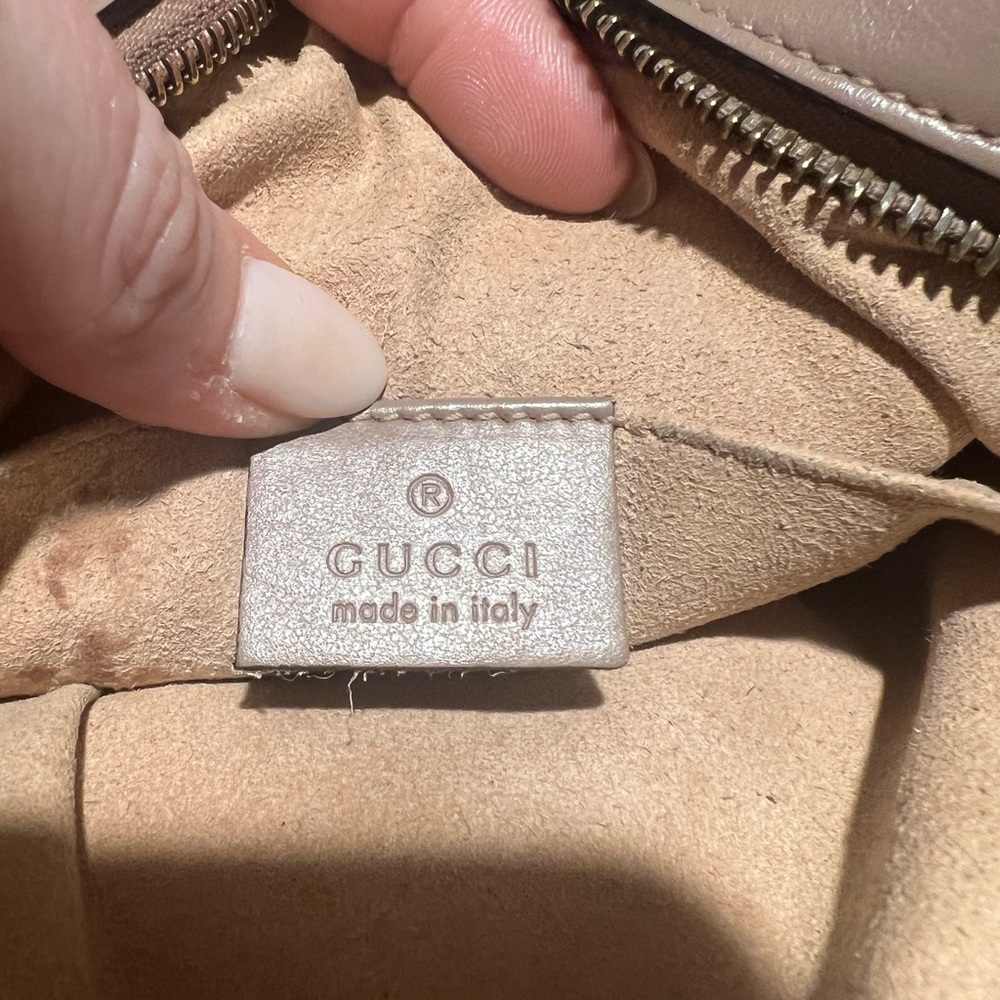 Gucci Tan Crossbody Bag with Gold Accents - Picture 5 of 12